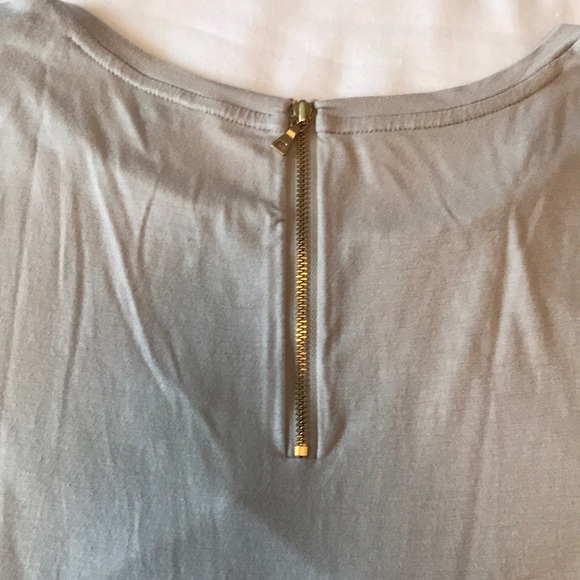 ANN TAYLOR Beige Short Sleeve Ruched Top w/ Zipper - Picture 5 of 8